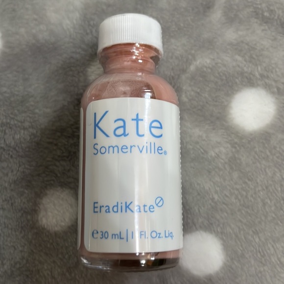 Kate Somerville EradiKate Acne Prone - Picture 6 of 7